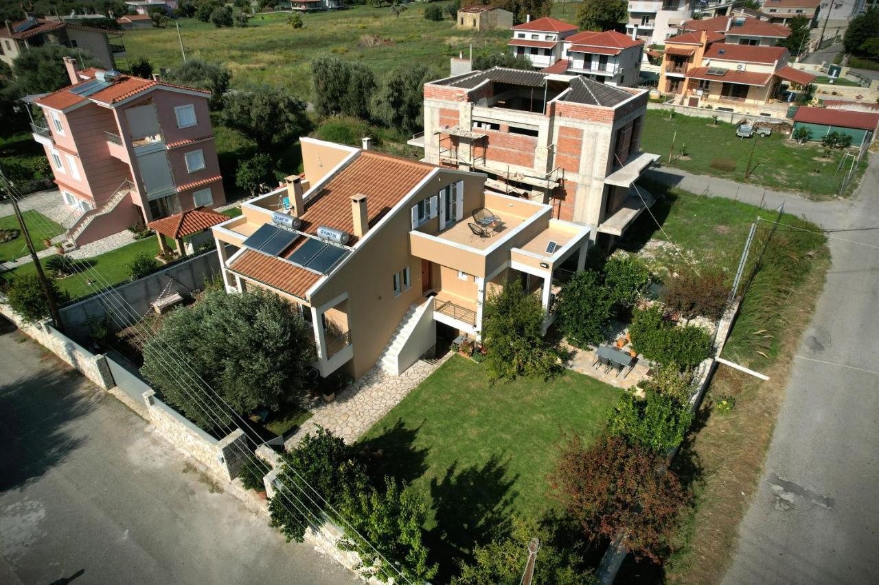 Fou'S Apartment Nafpaktos Exterior foto
